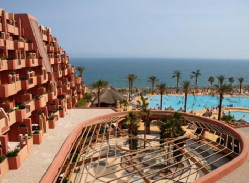 311_Senior_voyage_Spania_Costa_del_Sol_Hotel--Holiday-World-_4stele-_0.jpg